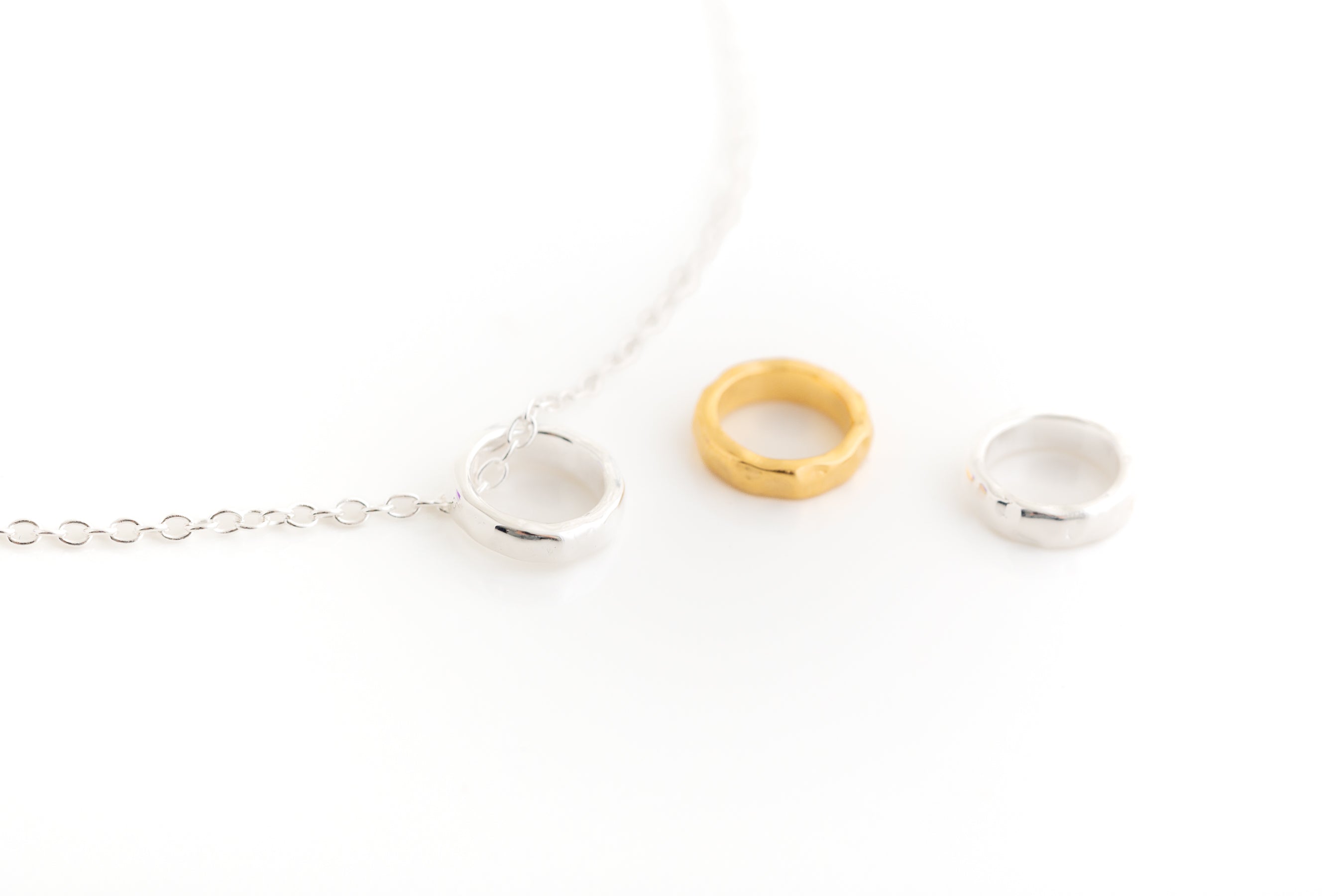Silver Open Circle Necklace