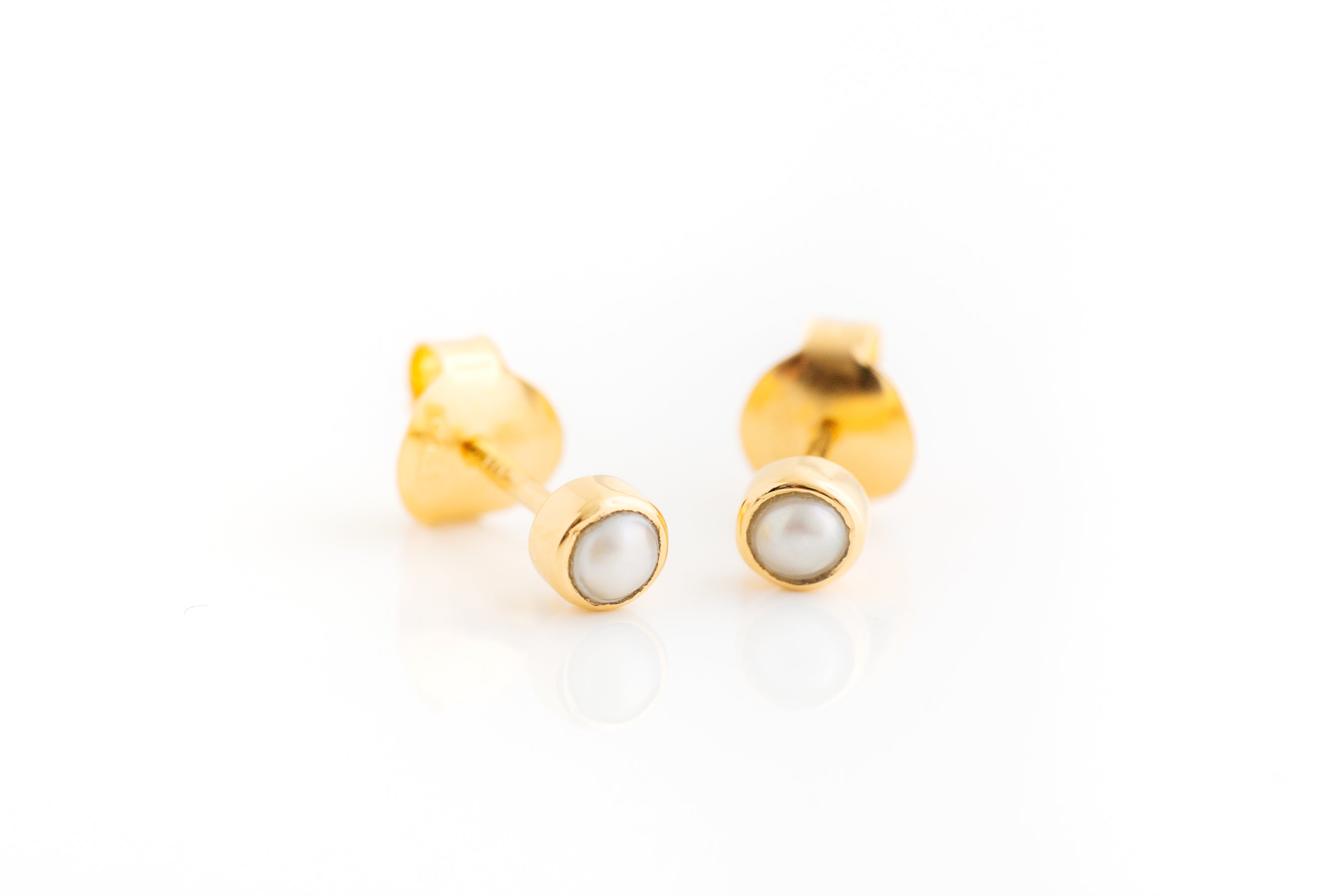 Gold Tiny Pearl Stud Earring