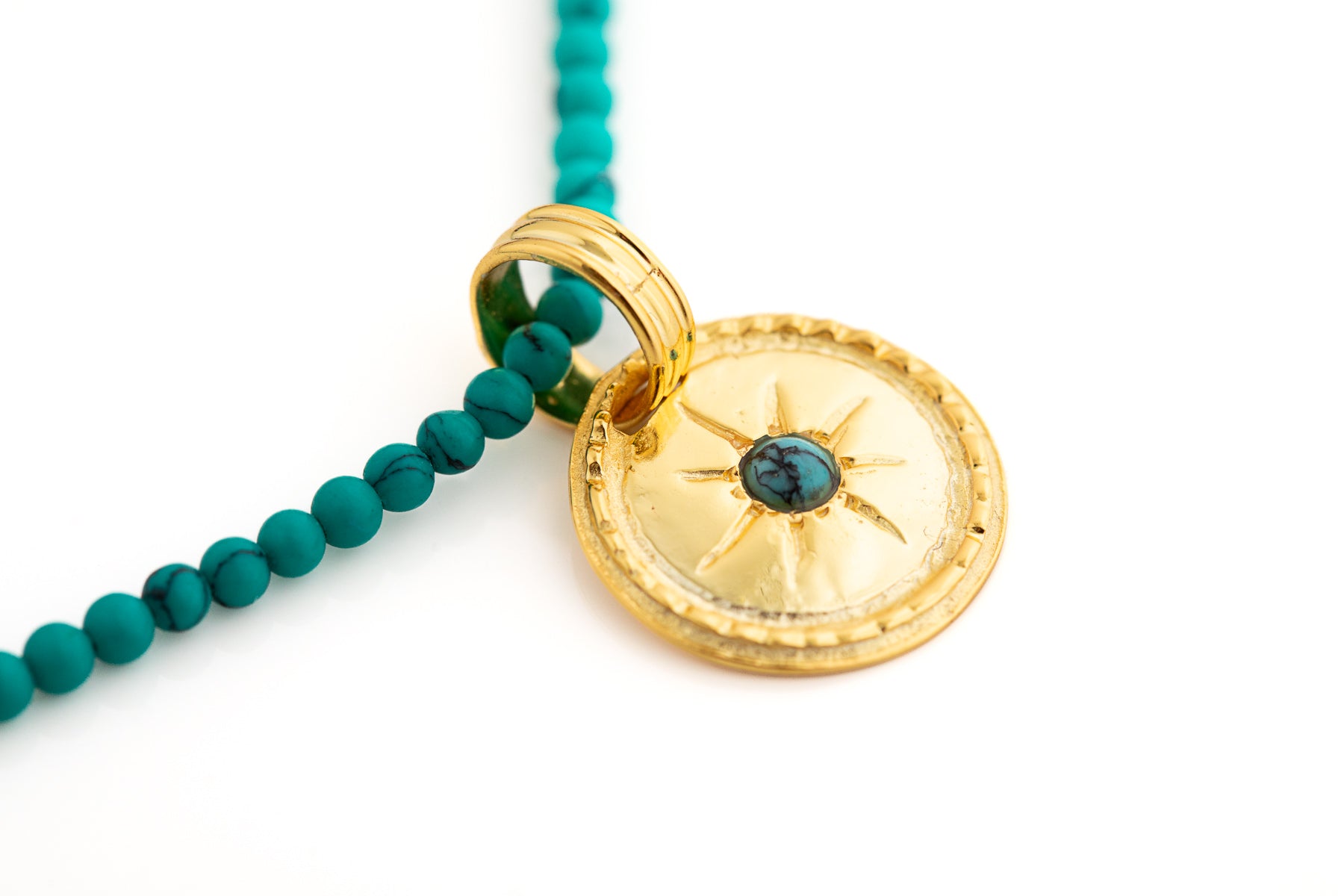 Turquoise Beaded Neckace with Detachable Gold Pendant