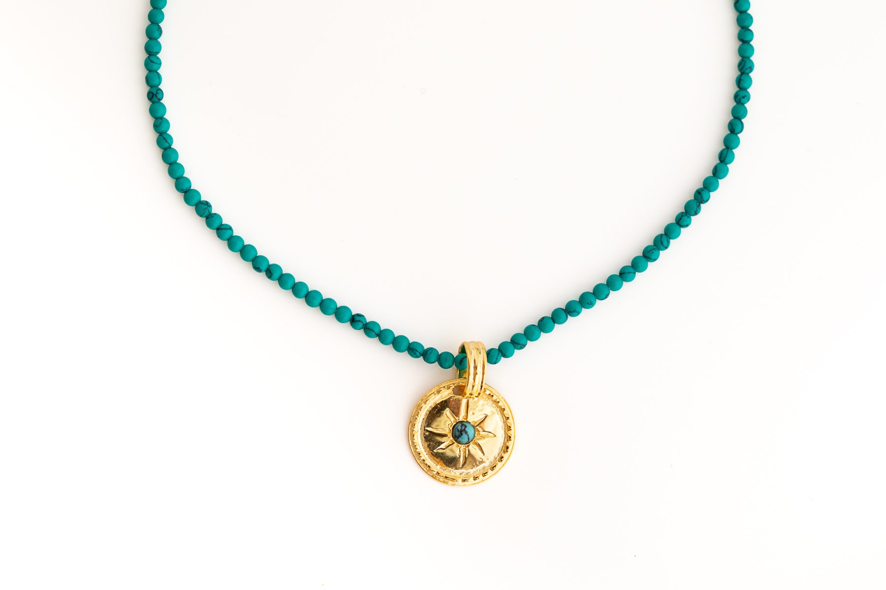 Turquoise Beaded Neckace with Detachable Gold Pendant