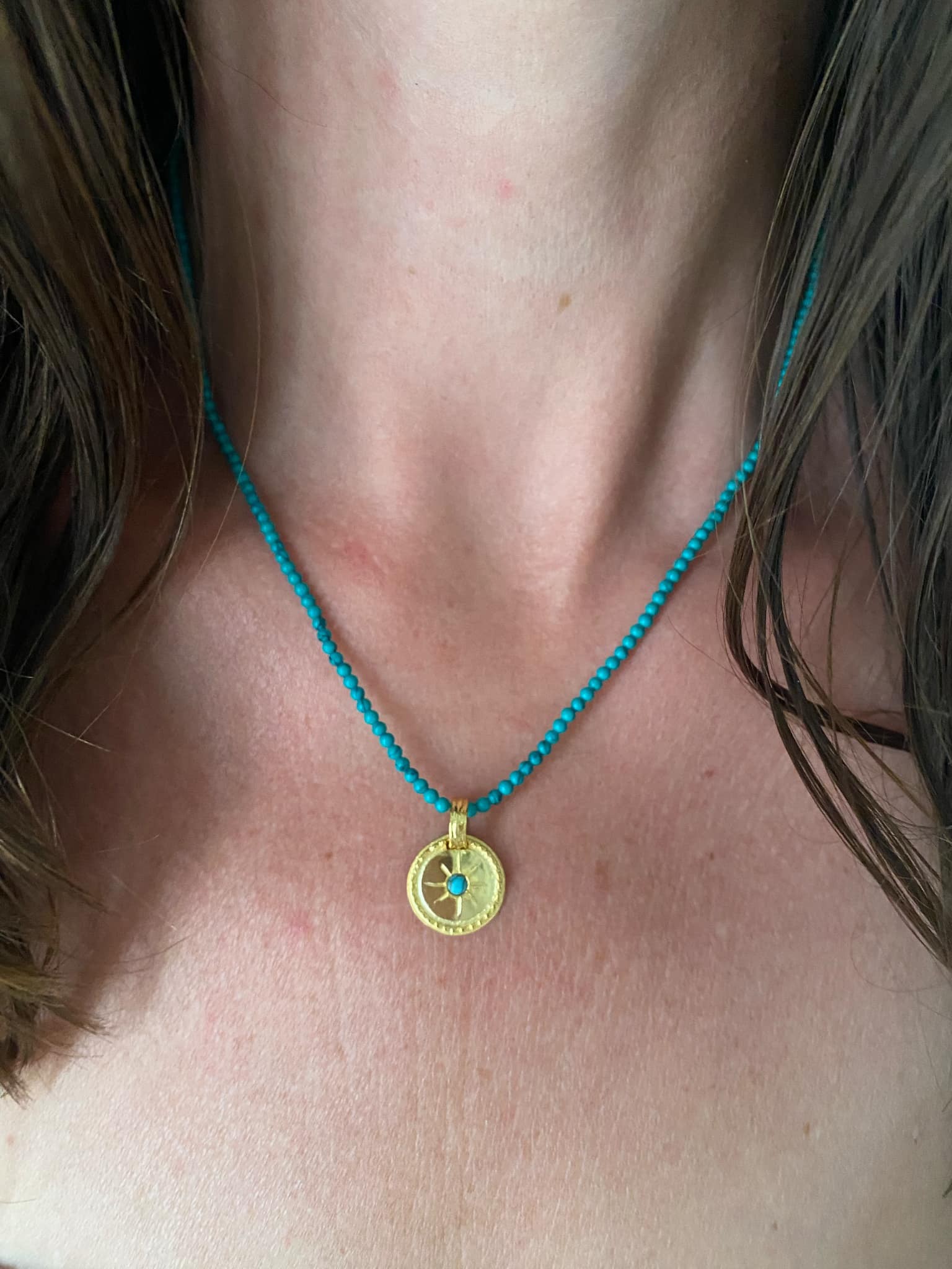 Turquoise Beaded Neckace with Detachable Gold Pendant