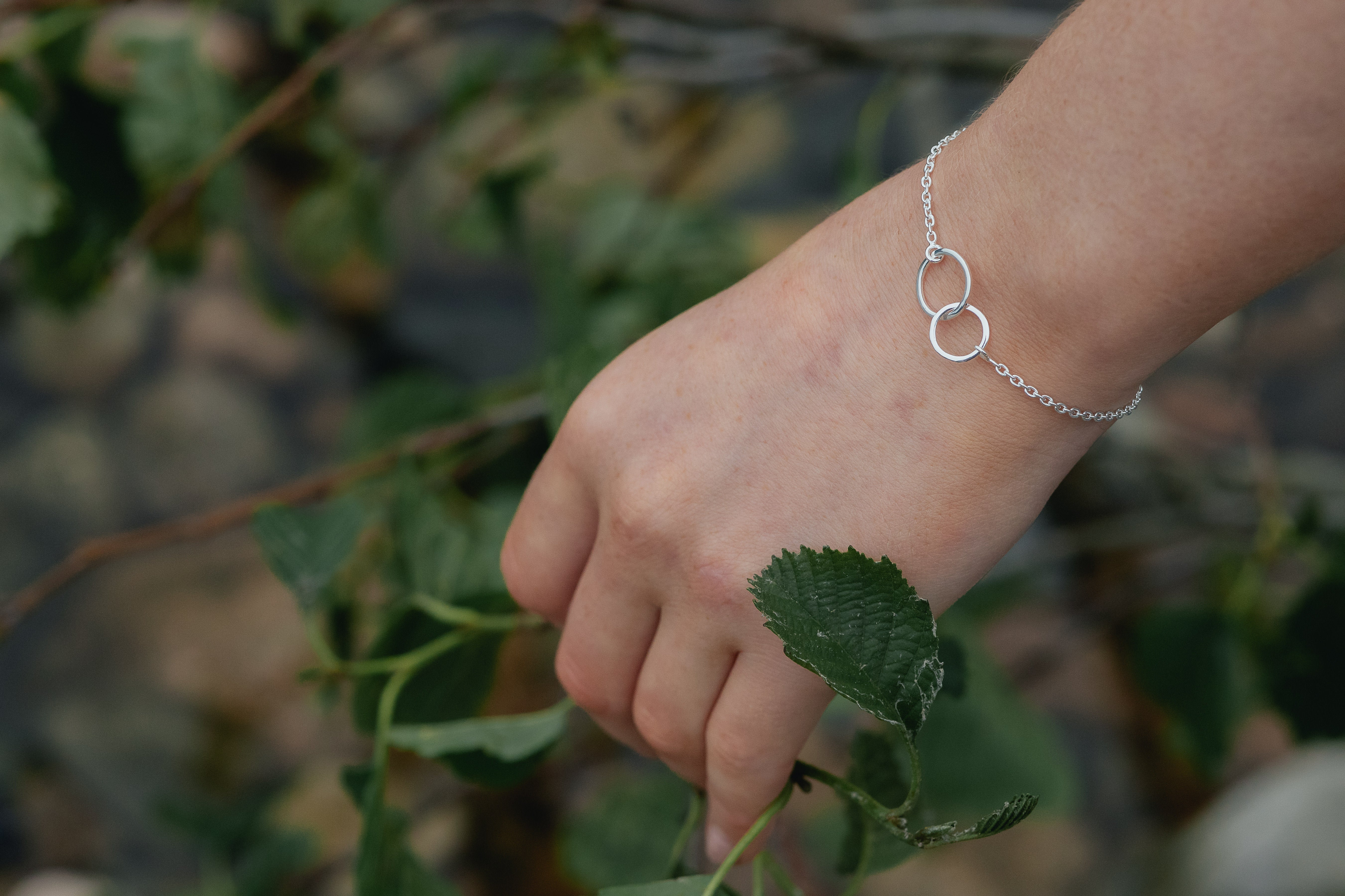 Silver Interlinked Circle Bracelet