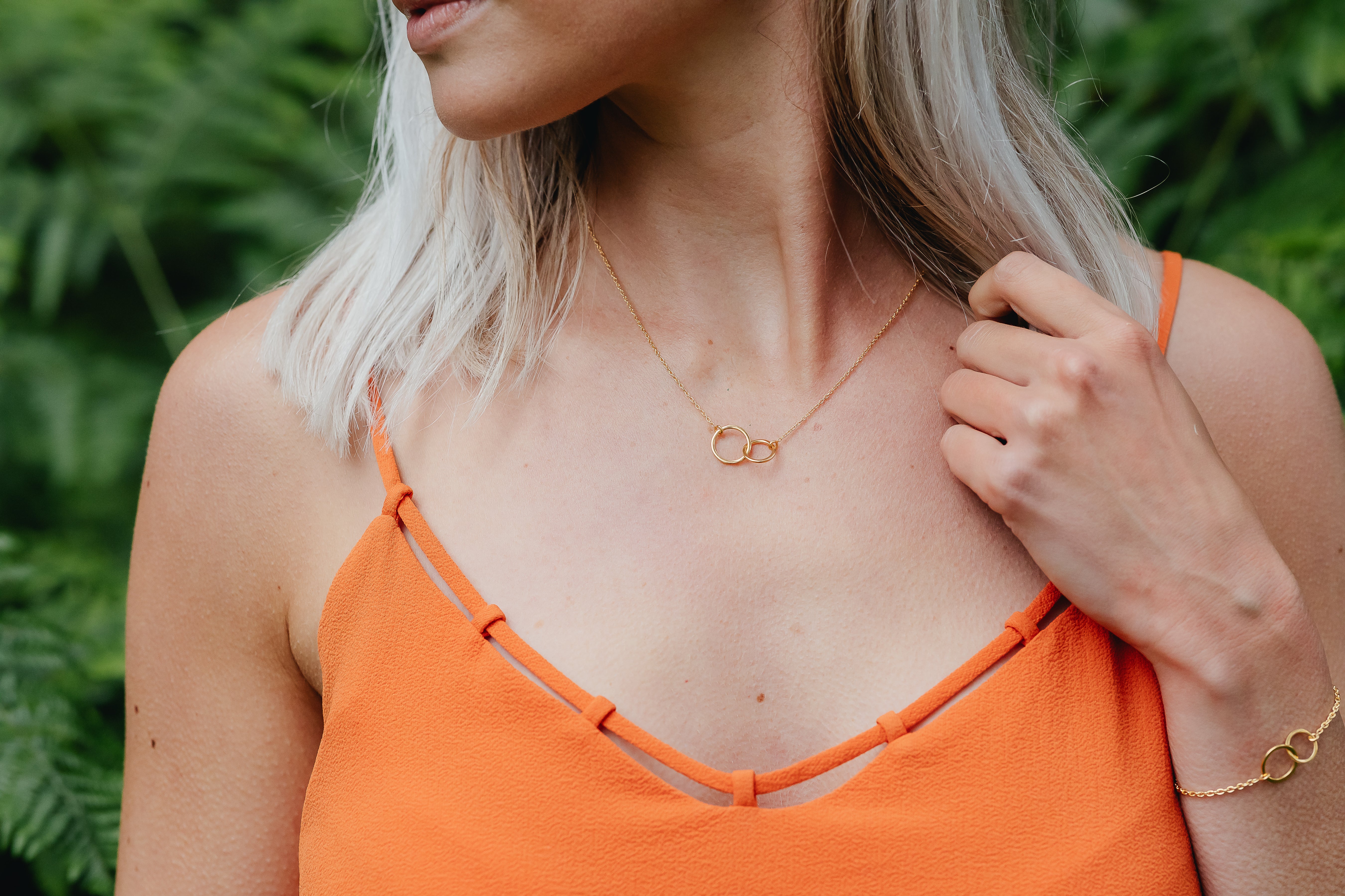 Gold Interlinked Circle Necklace