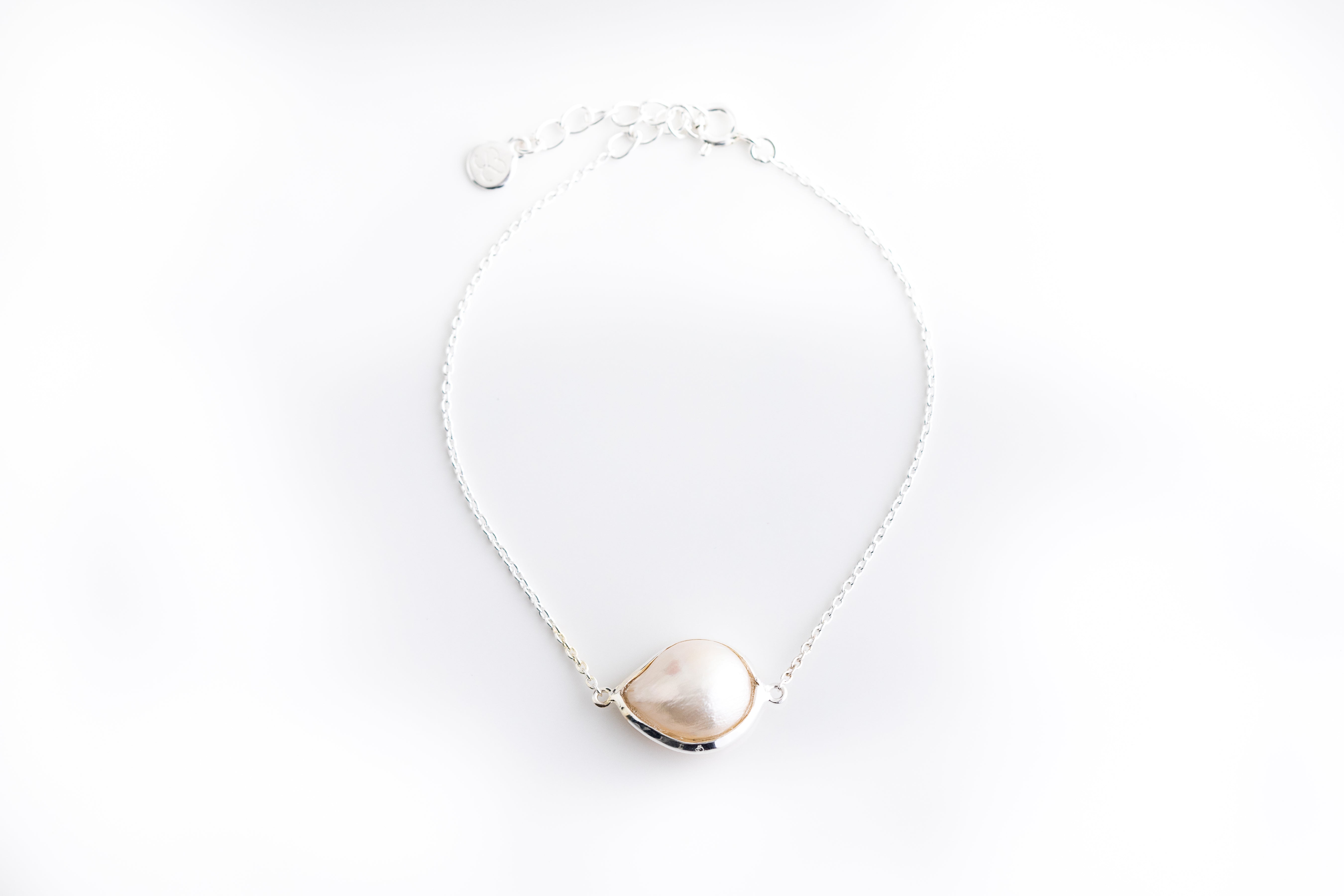 Pearl Bracelet in Silver Setting