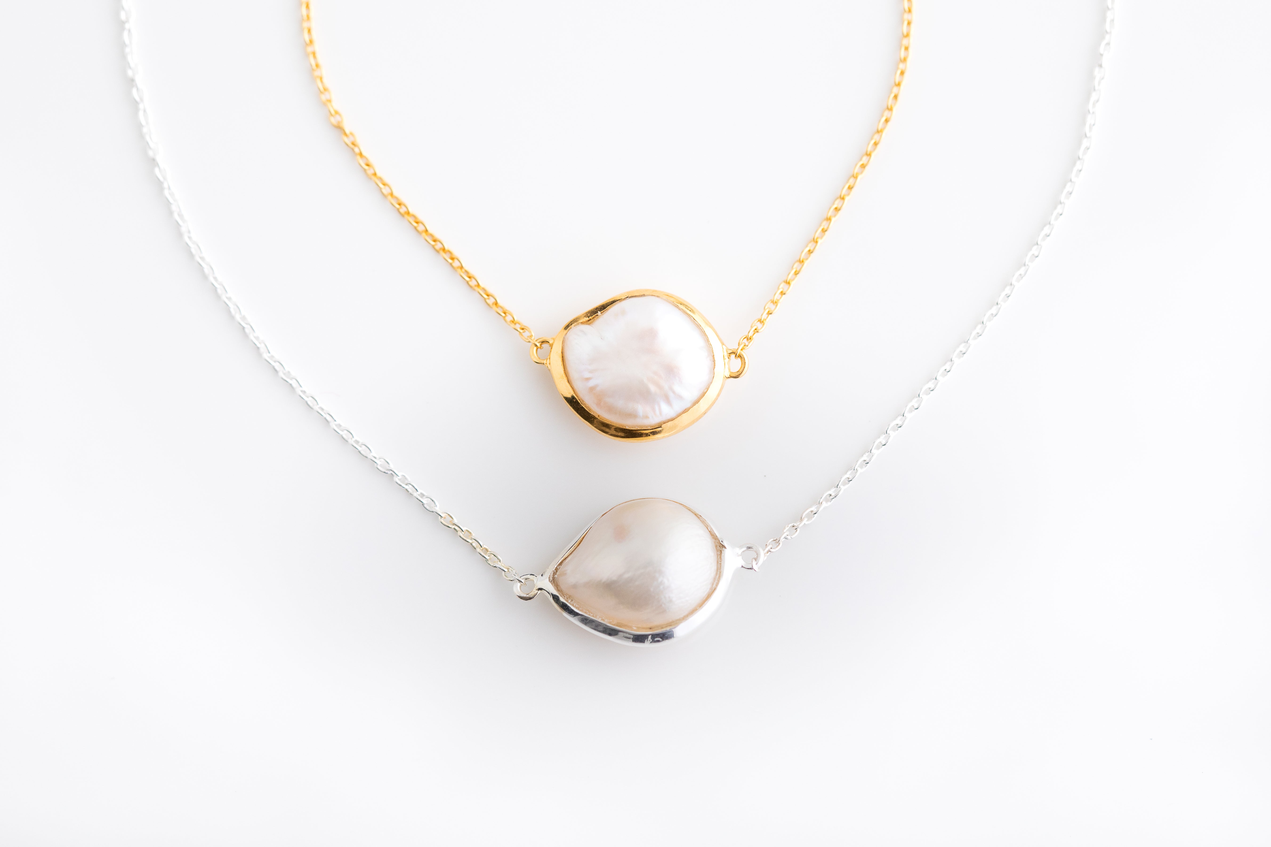Pearl Bracelet in Gold Setting
