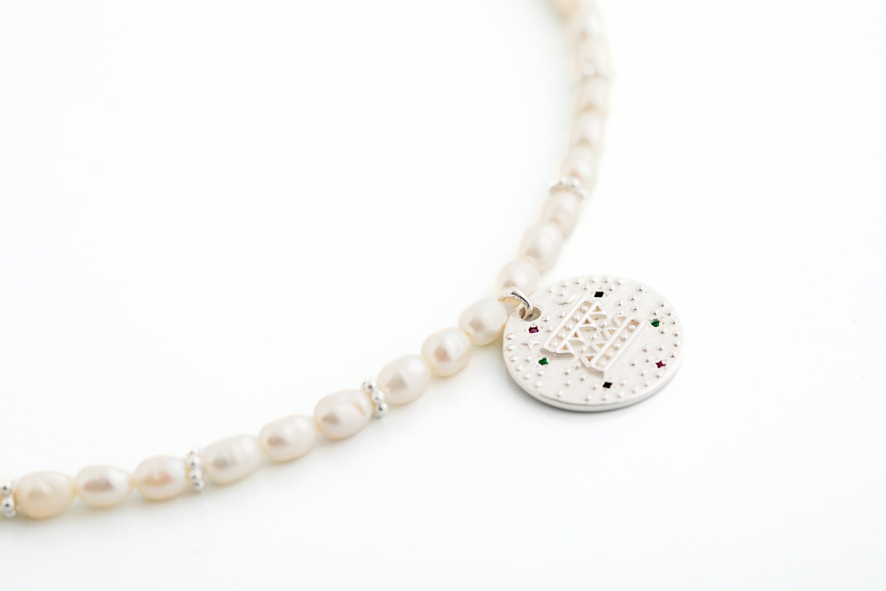 Silver Pearl Pendant Necklace