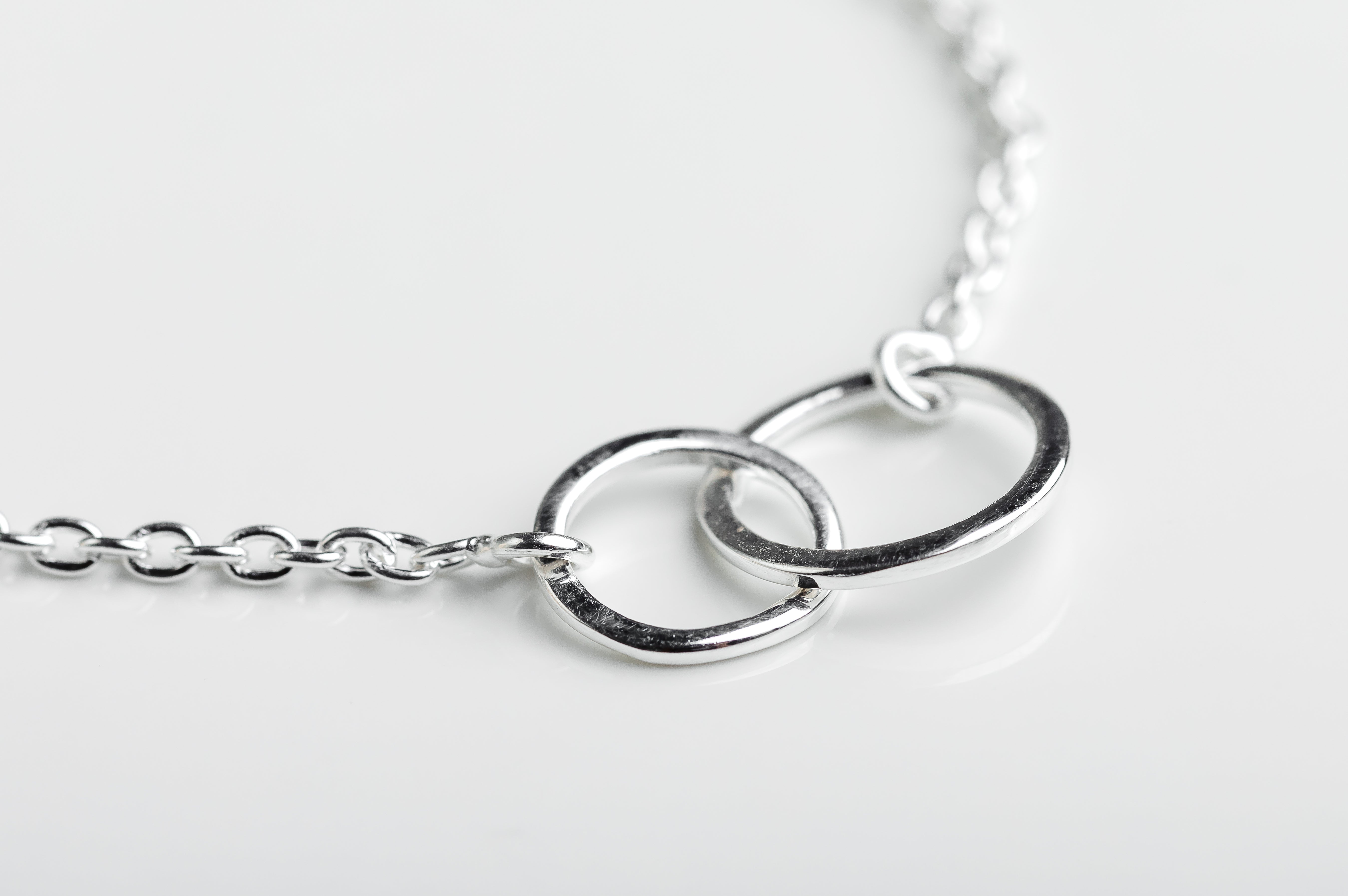 Silver Interlinked Circle Bracelet
